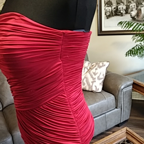 Ruched all over red party dress.7/8. - Picture 3 of 6